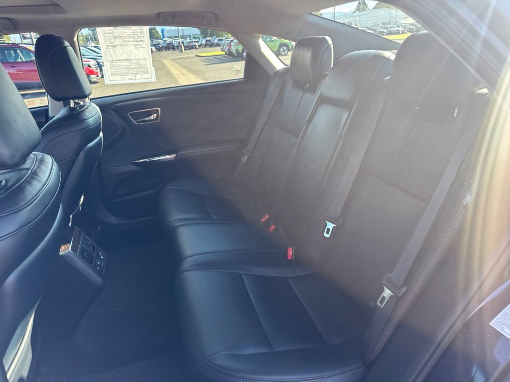 Used 2015 Toyota Avalon Limited FWD image 11