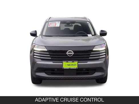 Used 2026 Nissan Kicks SV FWD image 4