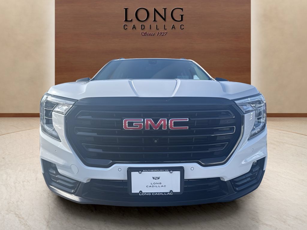 Used 2024 GMC Terrain SLT w/ Tech Package AWD/4WD image 8