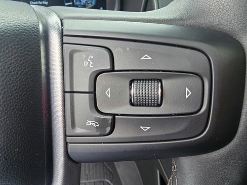 Used 2024 GMC Yukon SLT RWD image 21