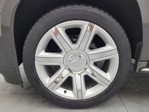 Used 2015 Cadillac Escalade Luxury AWD/4WD image 31