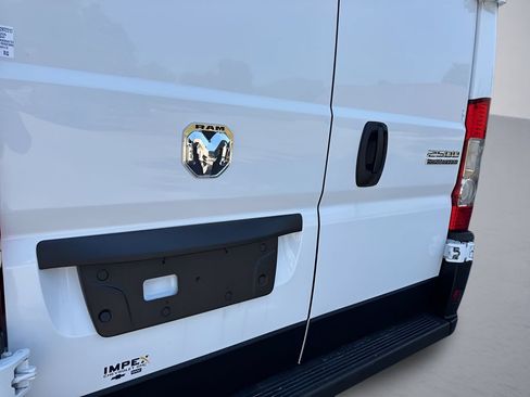 Used 2026 RAM ProMaster 2500 w/ Convenience Group FWD image 29
