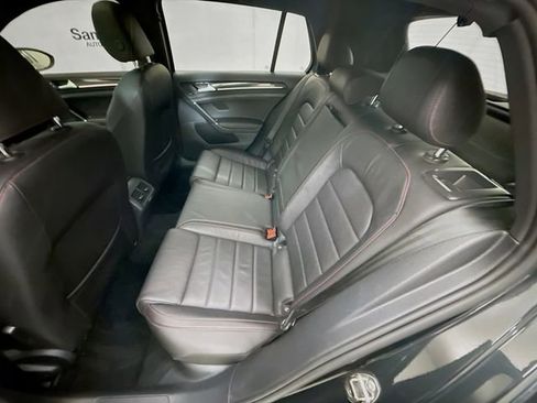 Used 2017 Volkswagen GTI SE image 24