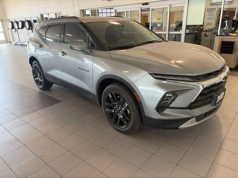 Used 2023 Chevrolet Blazer LT w/ Convenience Package FWD image 1