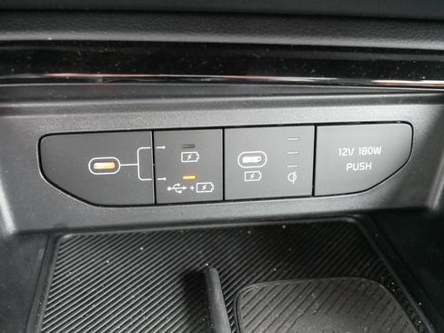 Used 2025 Kia K5 EX image 32