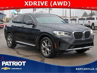 Used 2022 BMW X4 xDrive30i w/ Parking Assistance Package video 1
