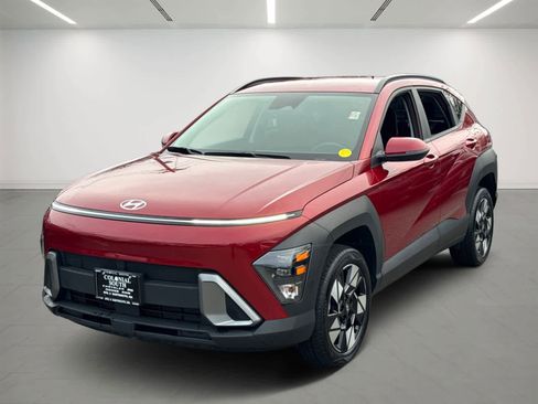 Used 2024 Hyundai Kona SEL w/ Convenience Package image 1