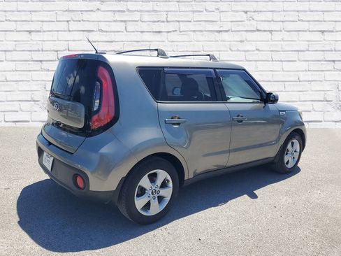 Used 2017 Kia Soul w/ Convenience Package image 4