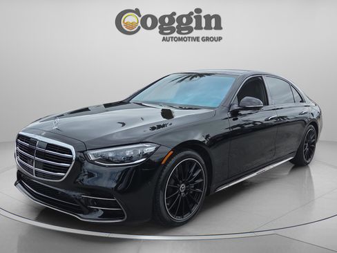 Used 2023 Mercedes-Benz S 500 4MATIC image 1