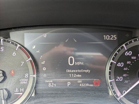 Certified 2024 Toyota Highlander XLE FWD image 27