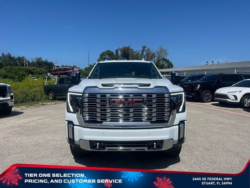 New 2026 GMC Sierra 2500 Denali w/ Denali Reserve Package AWD/4WD image 3