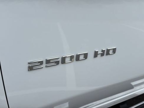 Used 2022 Chevrolet Silverado 2500 LTZ w/ LTZ Plus Package image 40