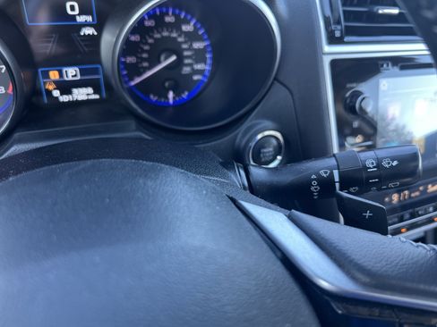 Used 2018 Subaru Outback 2.5i Limited image 24