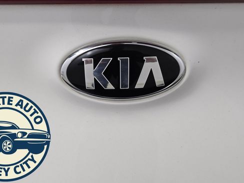 Used 2022 Kia Sportage SX image 32