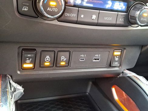 New 2026 Nissan Frontier PRO-4X w/ Pro-4x Convenience Package image 14