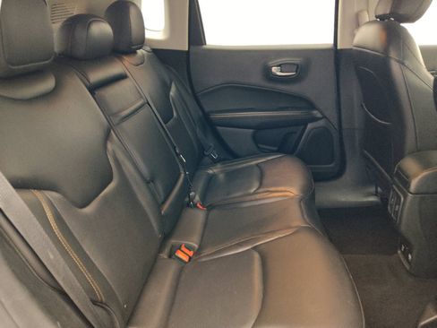 Used 2018 Jeep Compass Limited AWD/4WD image 19
