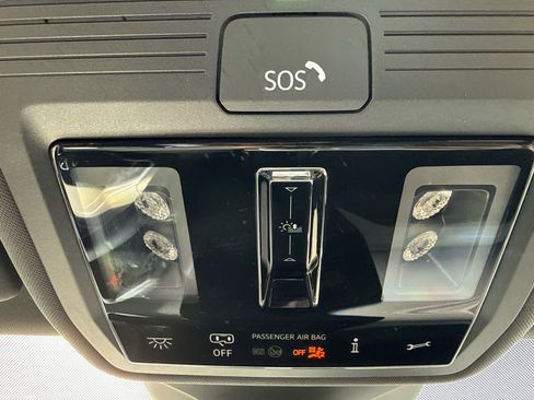 Used 2023 Volkswagen ID.4 Pro S image 11