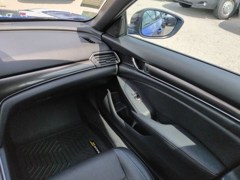 Used 2022 Honda Accord Sport image 17