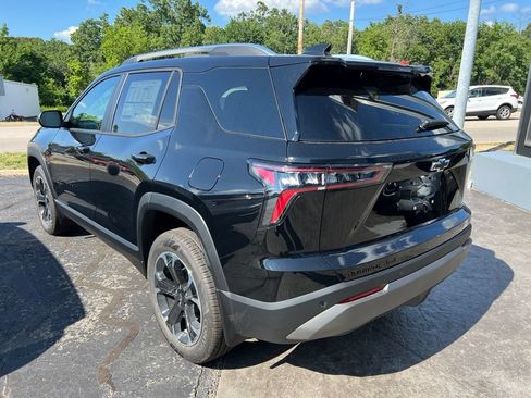 New 2026 Chevrolet Equinox LT w/ Convenience Package II AWD/4WD image 3