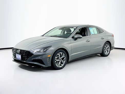 Used 2023 Hyundai Sonata SEL FWD image 1