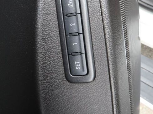 Used 2016 GMC Yukon XL Denali w/ Open Road Package AWD/4WD image 14