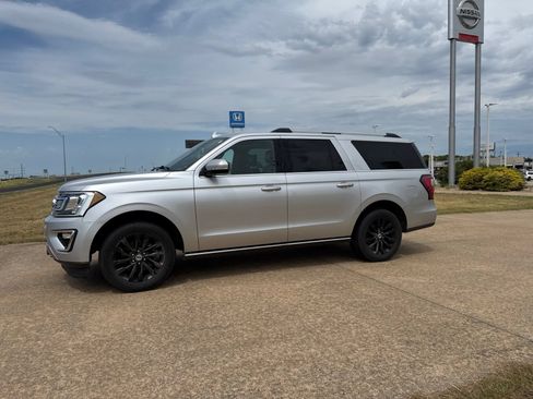 Used 2019 Ford Expedition Max Limited AWD/4WD image 3
