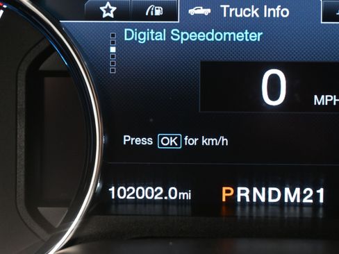 Used 2019 Ford F250 Lariat w/ Lariat Value Package image 16