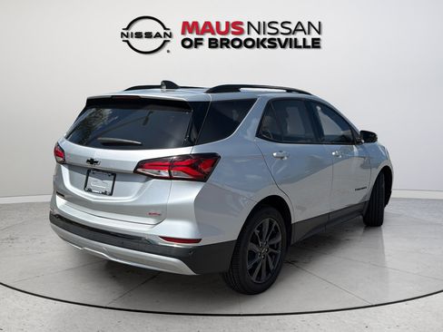 Used 2022 Chevrolet Equinox RS w/ RS Leather Package FWD image 10