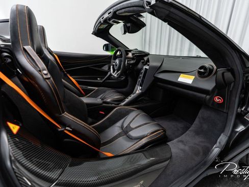 Used 2025 McLaren 750S Spider image 67