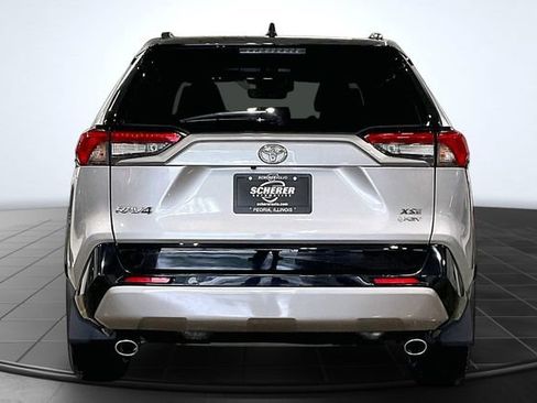 Used 2025 Toyota RAV4 XSE w/ Weather Package AWD/4WD image 4