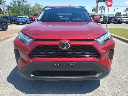 Used 2022 Toyota RAV4 XLE w/ Convenience Package FWD image 9