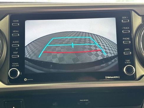 Used 2022 Toyota Tacoma SR5 RWD image 28