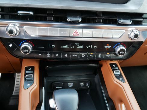 Used 2024 Kia Telluride SX Prestige X-Pro AWD/4WD image 23