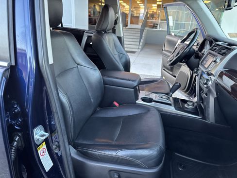 Used 2015 Toyota 4Runner Limited image 14
