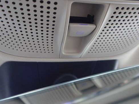 Used 2022 Mercedes-Benz E 350 4MATIC Sedan w/ Driver Assistance Package image 55