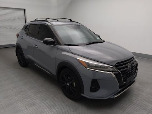 Used 2021 Nissan Kicks SR w/ Interior Electronics Package FWD image 13
