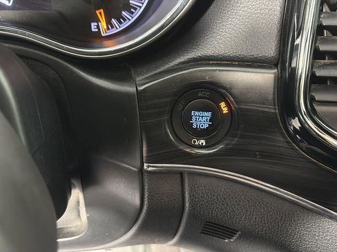 Used 2019 Jeep Grand Cherokee Limited w/ Luxury Group II image 29