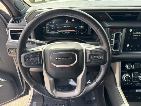 Used 2022 GMC Yukon Denali RWD image 14