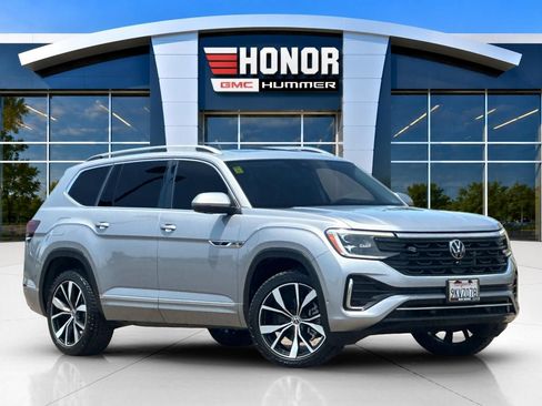 Used 2024 Volkswagen Atlas SEL Premium R-Line AWD/4WD image 2
