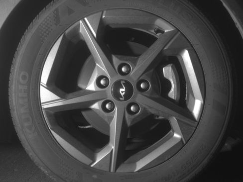 Used 2025 Kia K4 LXS image 13