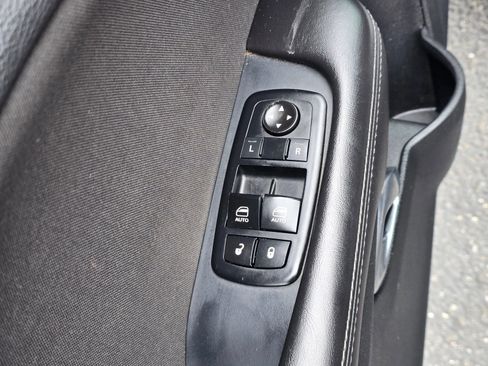 Used 2018 Dodge Challenger SXT RWD image 23