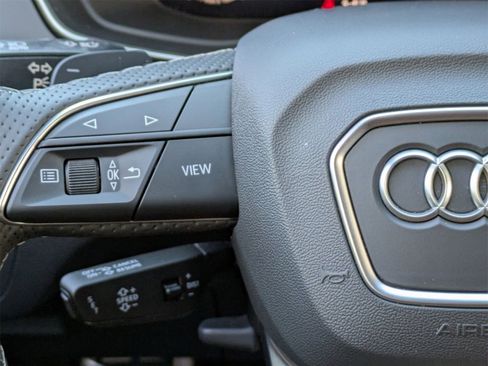 Used 2023 Audi SQ5 Premium Plus w/ Premium Plus Package image 10