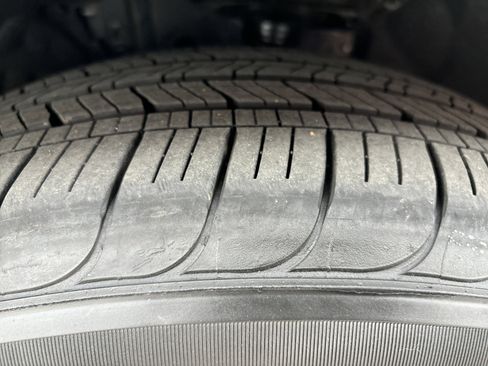 Certified 2025 Toyota Grand Highlander FWD image 12