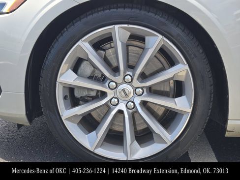 Used 2020 Volvo S60 T6 Momentum AWD/4WD image 9
