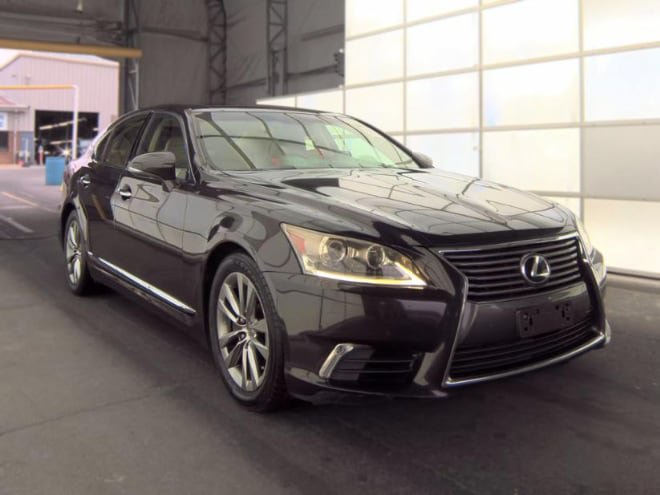 Used 2016 Lexus LS 460 AWD w/ Comfort Package image 3