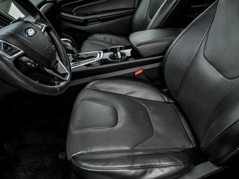 Used 2017 Ford Edge Titanium w/ Equipment Group 301A image 14