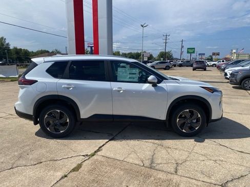 New 2026 Nissan Rogue SV w/ SV Premium Package image 7