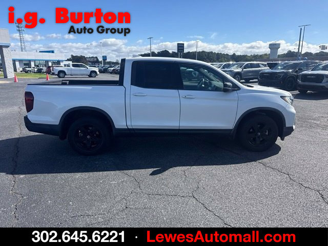 Used 2021 Honda Ridgeline Black Edition image 2