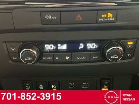 Used 2024 Nissan Frontier SV w/ SV Convenience Package image 20