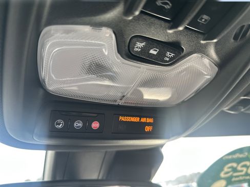 Certified 2023 Chevrolet TrailBlazer RS w/ Sun and Liftgate Package image 18